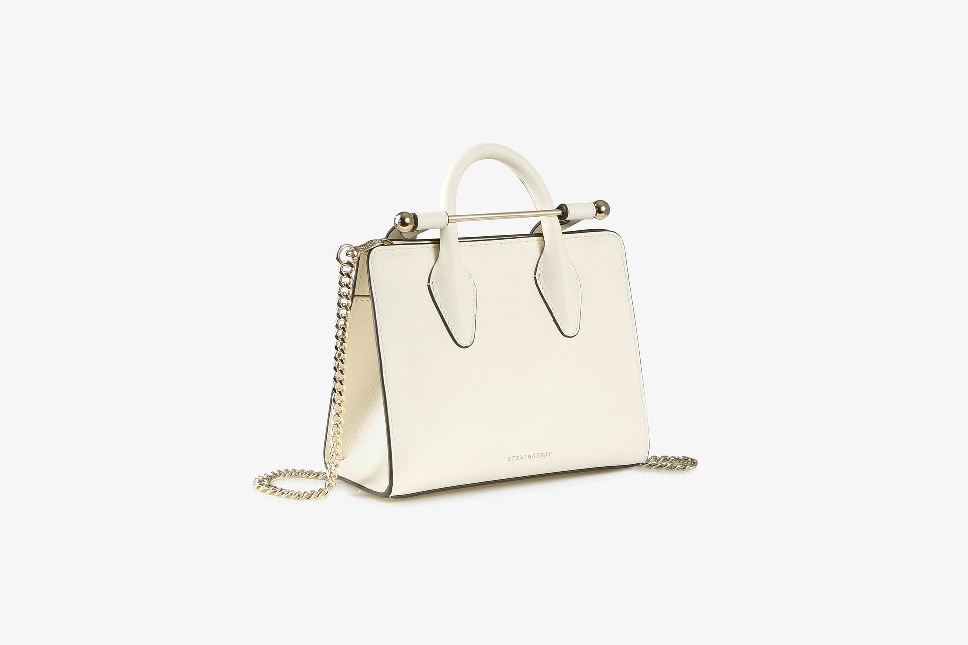 【ストラスベリー】ケイト・ベッキンセイル、LAのデモ行進でストラスベリーのナノトート着用のサブ画像2_Strathberry Nano Tote バニラ 58000円