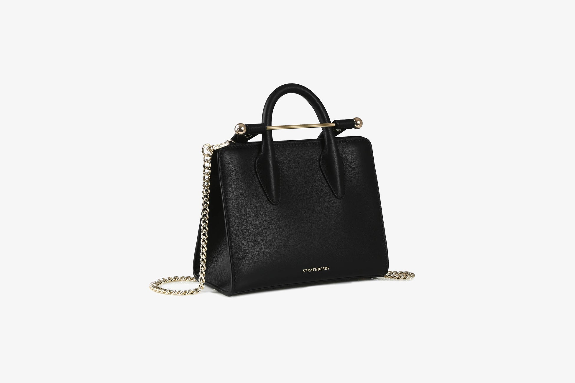 【ストラスベリー】ケイト・ベッキンセイル、LAのデモ行進でストラスベリーのナノトート着用のサブ画像4_Strathberry Nano Tote ブラック 58000円