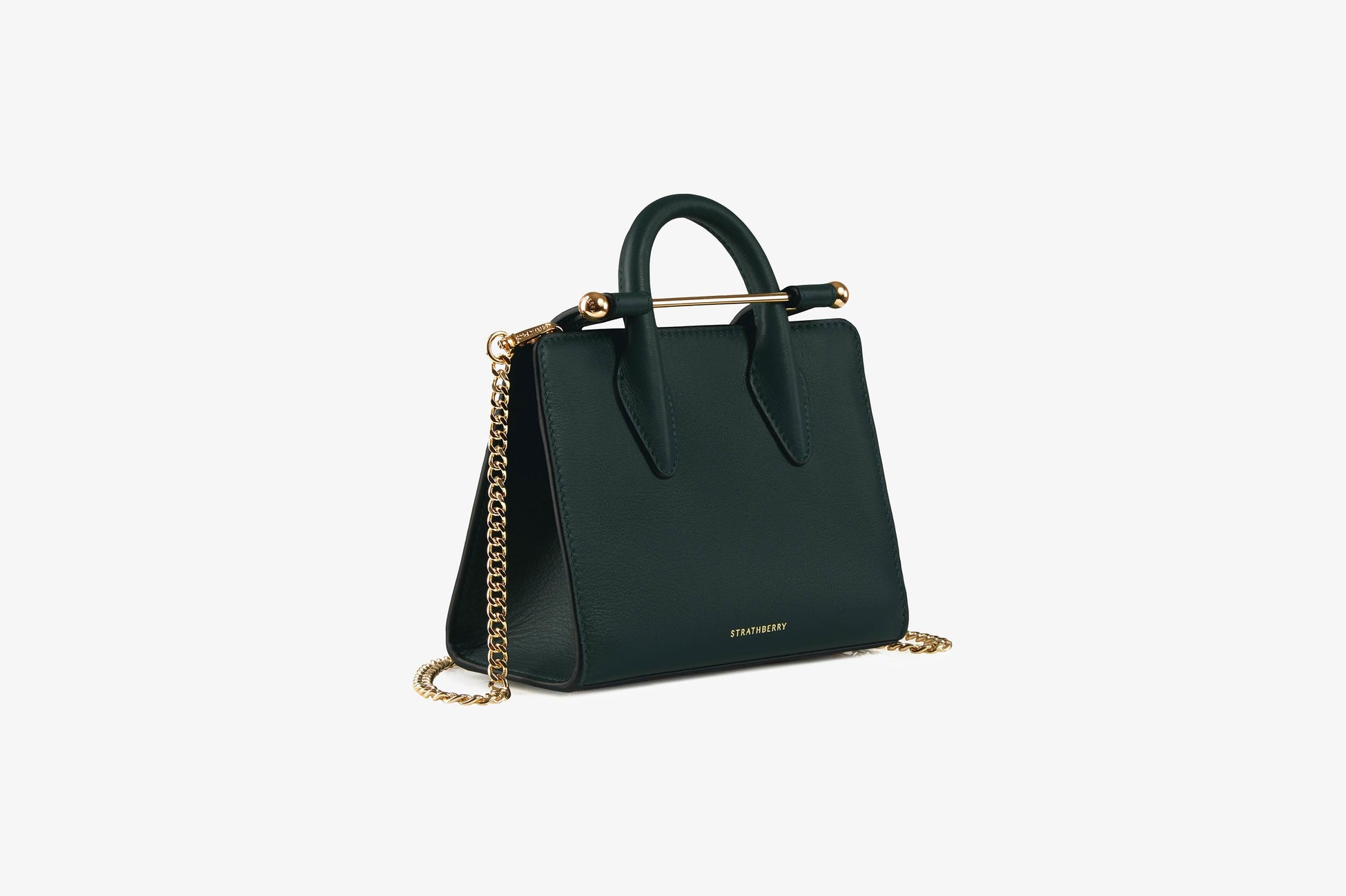 【ストラスベリー】ケイト・ベッキンセイル、LAのデモ行進でストラスベリーのナノトート着用のサブ画像5_Strathberry Nano Tote ボトルグリーン 58000円
