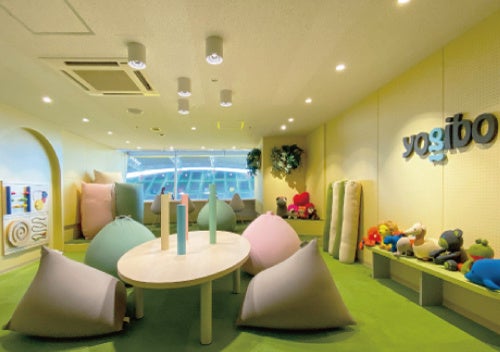 Yogibo新CM「アドマイヤジャパン with Yogibo」　2022年8月8日（月）より全国でオンエア開始のサブ画像8_安心して観戦できる「センサリールーム」