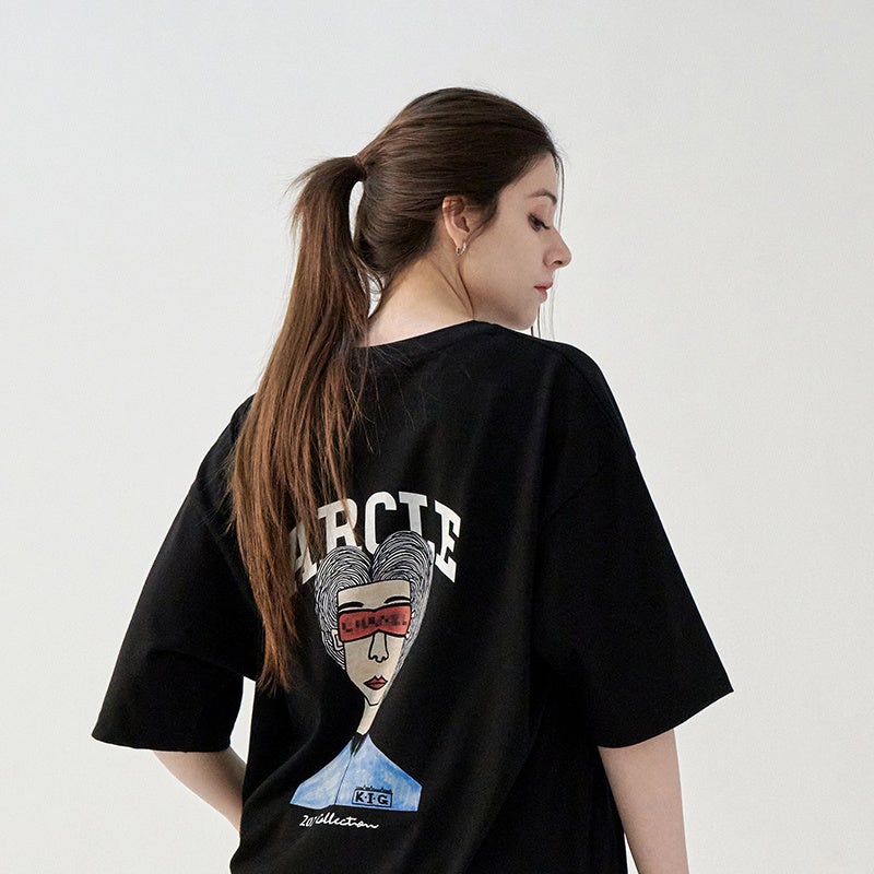 韓国発ファッションブランド「ARCLE」（アークル）、 韓国の演技派俳優ハ・ジョンウとのコラボレーションコレクションがQoo10のビックセールイベントメガ割に参加！のサブ画像2_サングラスワッペン半袖Tシャツ
