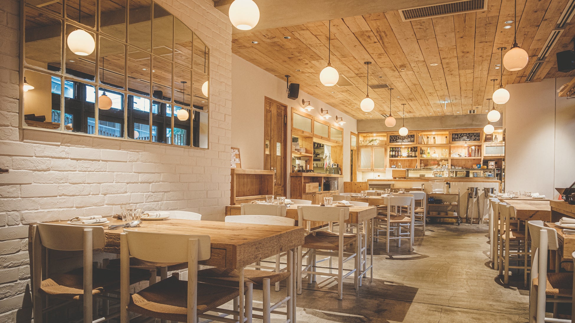 ​炎のカルボナーラ半額‼ Cheese Tavern CASCINAオープン5周年記念　2時間飲み放題も半額‼　10月8日（土）より販売致します。恵比寿チーズタバーンカシーナのサブ画像13