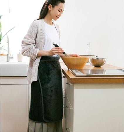 吸湿発熱でぽかぽか♪ 肩掛けになるブランケットが1859円→499円の大幅値下げ！のサブ画像6