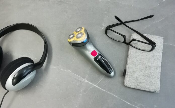 【シェーバーとカミソリの違い】メリットとデメリットを確認して使い分けのメイン画像