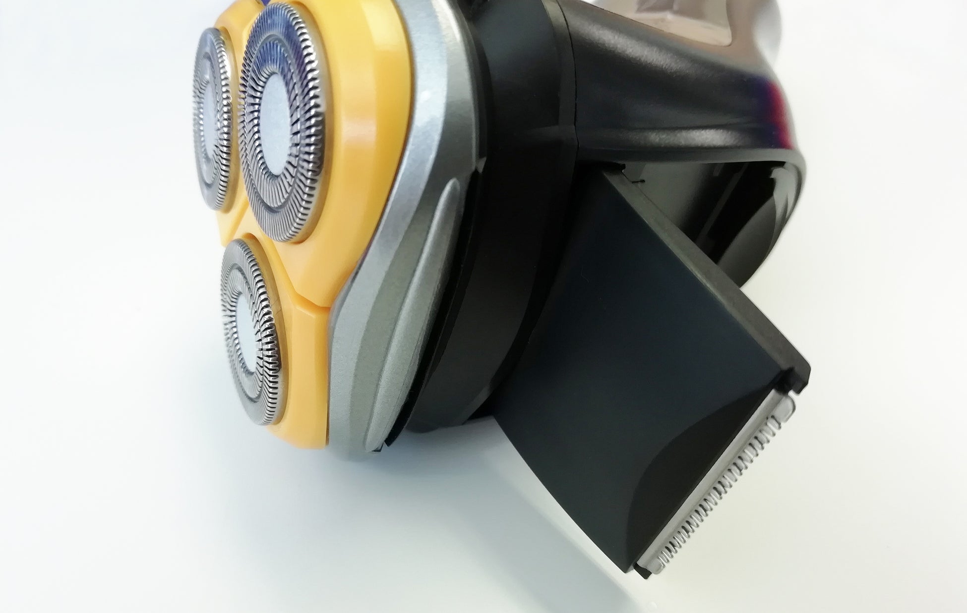 【シェーバーとカミソリの違い】メリットとデメリットを確認して使い分けのサブ画像5
