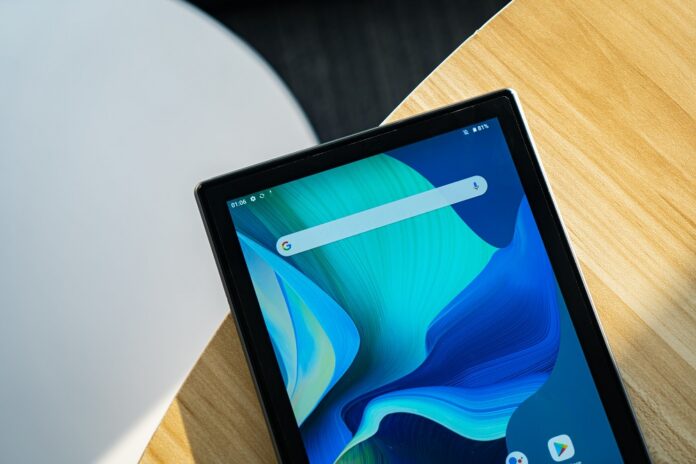 Teclast「M40 Pro」と「P30S」Amazonで冬のセール開催中！学習＆映画を見るには最適です。のメイン画像