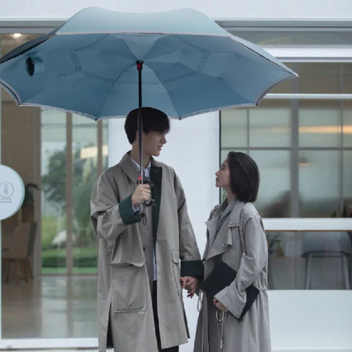 【期間限定 25% OFF セール】梅雨シーズン特別セール！ 長傘と折り畳み傘を対象に25% OFFの割引クーポンをご提供【5月31日まで】のメイン画像