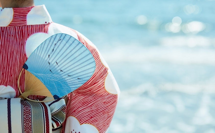 【浴衣に似合う髪型で迷ったら必見】あざと毛を残した編みおろしはセルフでも簡単のサブ画像1