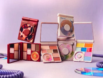 グローバルファッションブランド「SHEIN」オリジナルコスメブランド「SHEGLAM」よりノスタルジックな『Vinyl Pop Color Palettes』が新登場！のサブ画像1