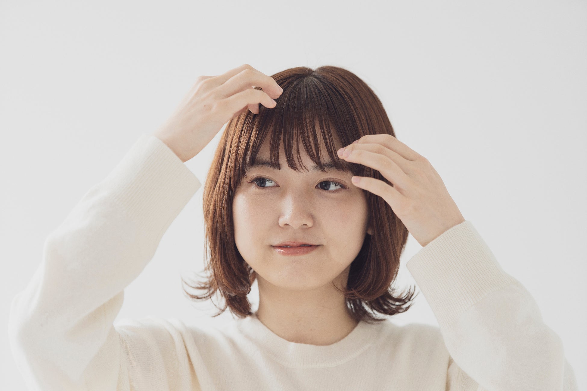 前髪用ミニヘアアイロンがあればシースルー、センター分け、ぱっつんバングもプロ級仕上げのサブ画像2