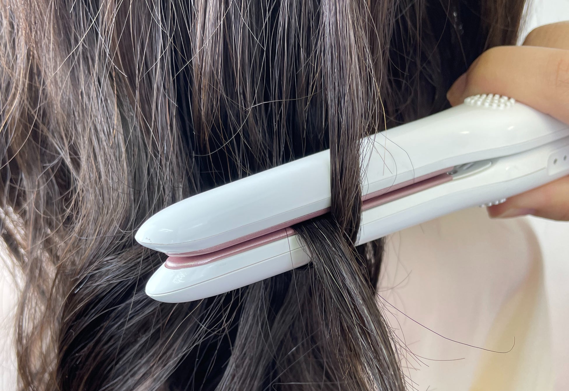 前髪用ミニヘアアイロンがあればシースルー、センター分け、ぱっつんバングもプロ級仕上げのサブ画像8