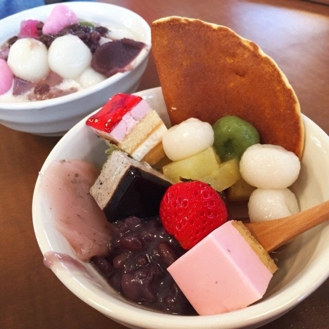 人気No.1商品のあん巻きの皮も食べ放題。お亀堂藤沢店で開催される3日間の感謝セールで、あんみつバーが限定復活のサブ画像2