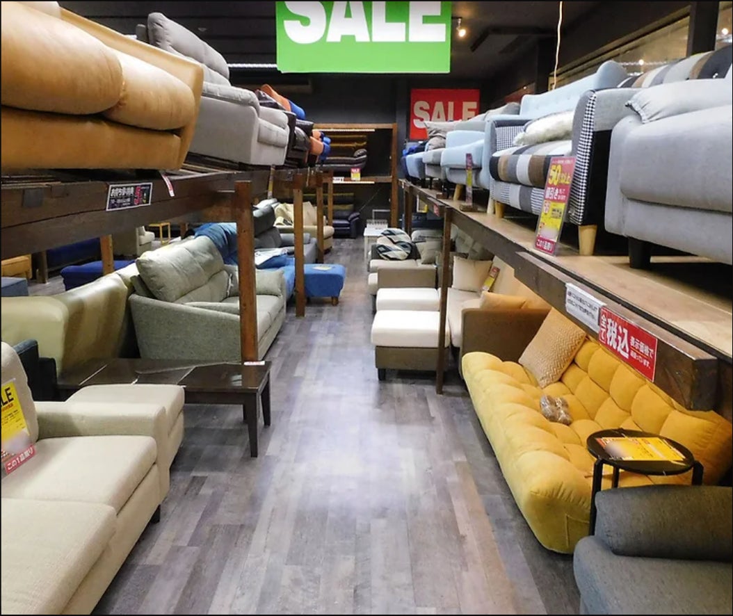 オフプライス家具のビッグウッド、伊丹店・明石店で「大スベリ割」を期間限定開催“実はスベったワケあり家具”が全品90%引き・最大10万円引きに！のサブ画像9