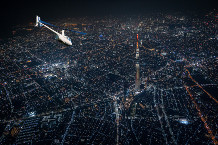 AirX、酒々井プレミアム・アウトレットから夜景を見るヘリコプタークルージングを販売開始のメイン画像