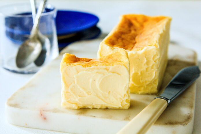 一番人気とろ生チーズケーキも送料無料。夏のチーズケーキ祭りをtoroaオンラインショップで開催のメイン画像