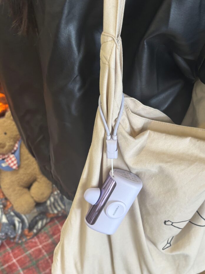 【50％OFFセール開催中】手のひらサイズで大容量！RORRY新作「D5-10000」モバイルバッテリーが今だけ2,849円（税込）のメイン画像