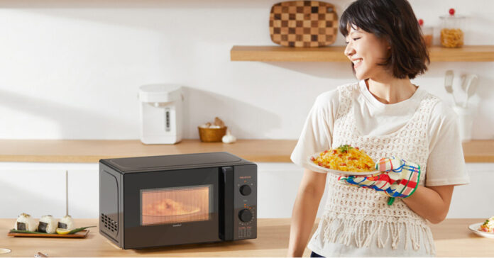 年内最安価！COMFEE'（コンフィー）の電子レンジが驚きの価格にのメイン画像